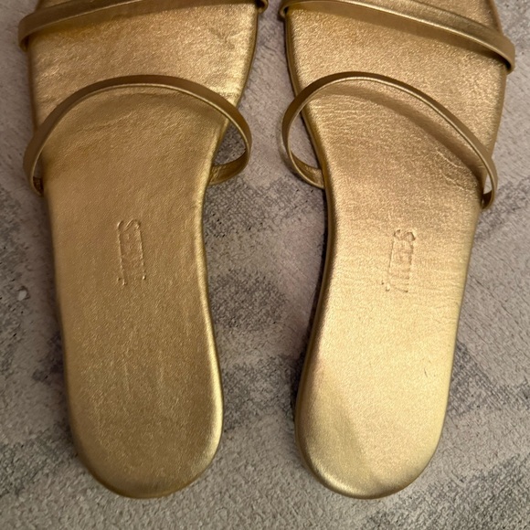 TKEES Gold Gemma Women's Sandals Size 7 - Picture 5 of 12